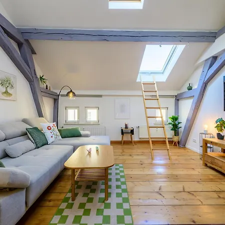 Sevenhills Stadtapartment Fuer 7 Mit Balkon Altstadt-lage 아파트
